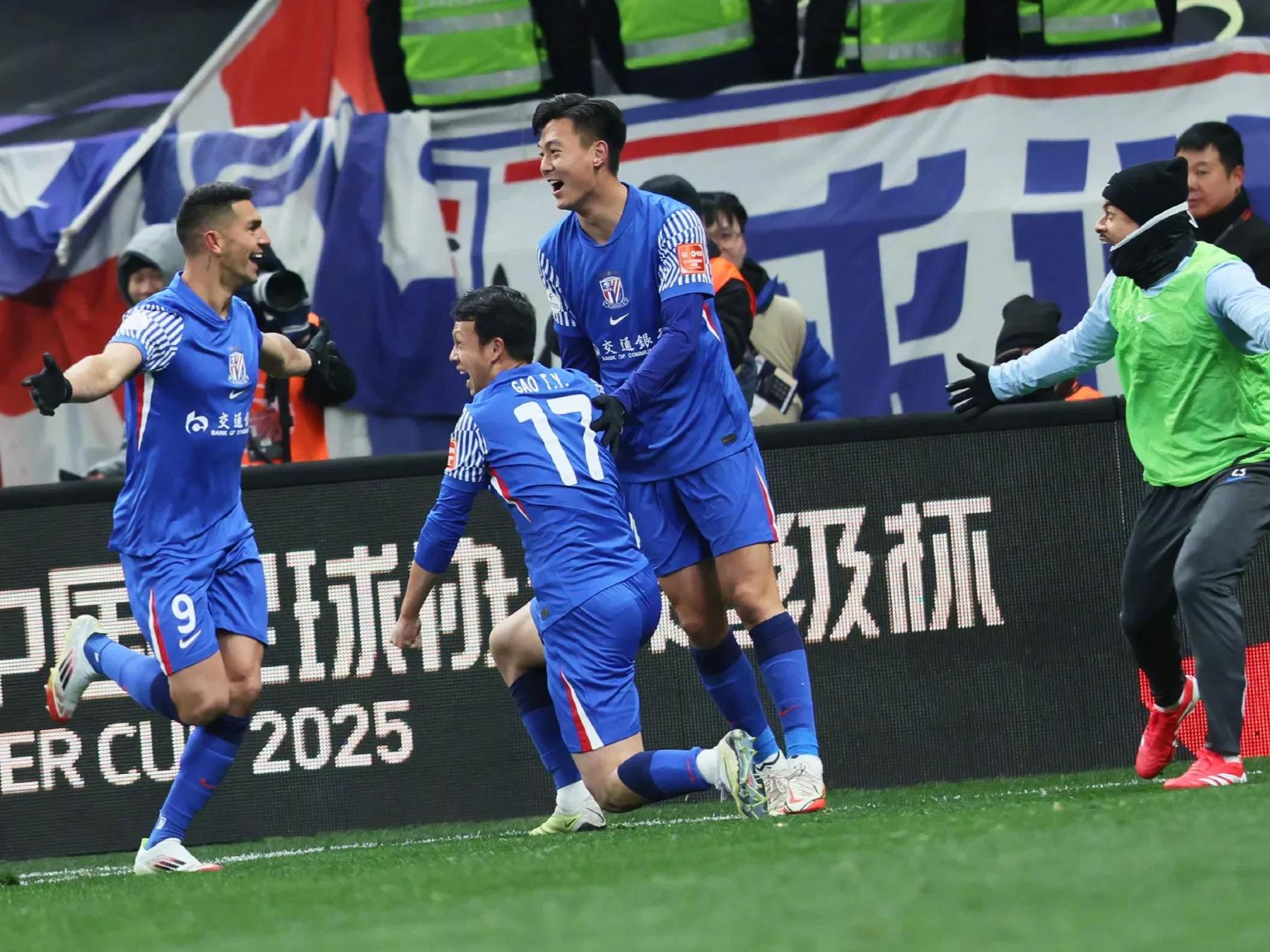 欧超杯赛程吃紧，上海海港今夜状态回暖，目标明确，更衣室氛围转暖(上海海港主场是哪个球场)-英雄联盟直播官网